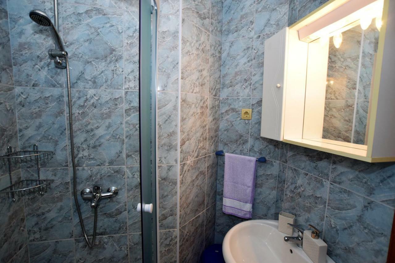Privatni Smjestaj Most Otocac Bagian luar foto