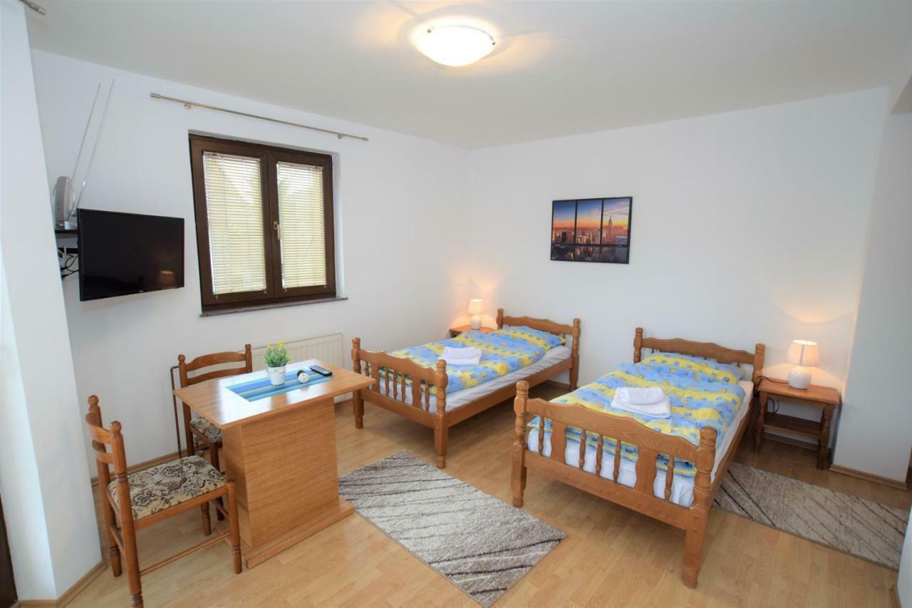 Privatni Smjestaj Most Otocac Bagian luar foto